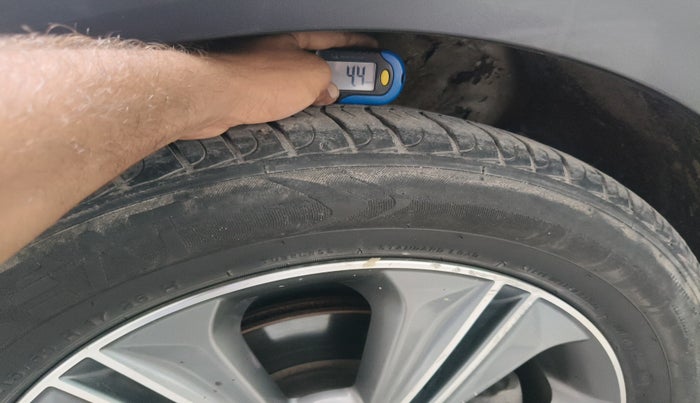 2016 Hyundai Creta SX PLUS 1.6 DIESEL, Diesel, Manual, 89,013 km, tyre