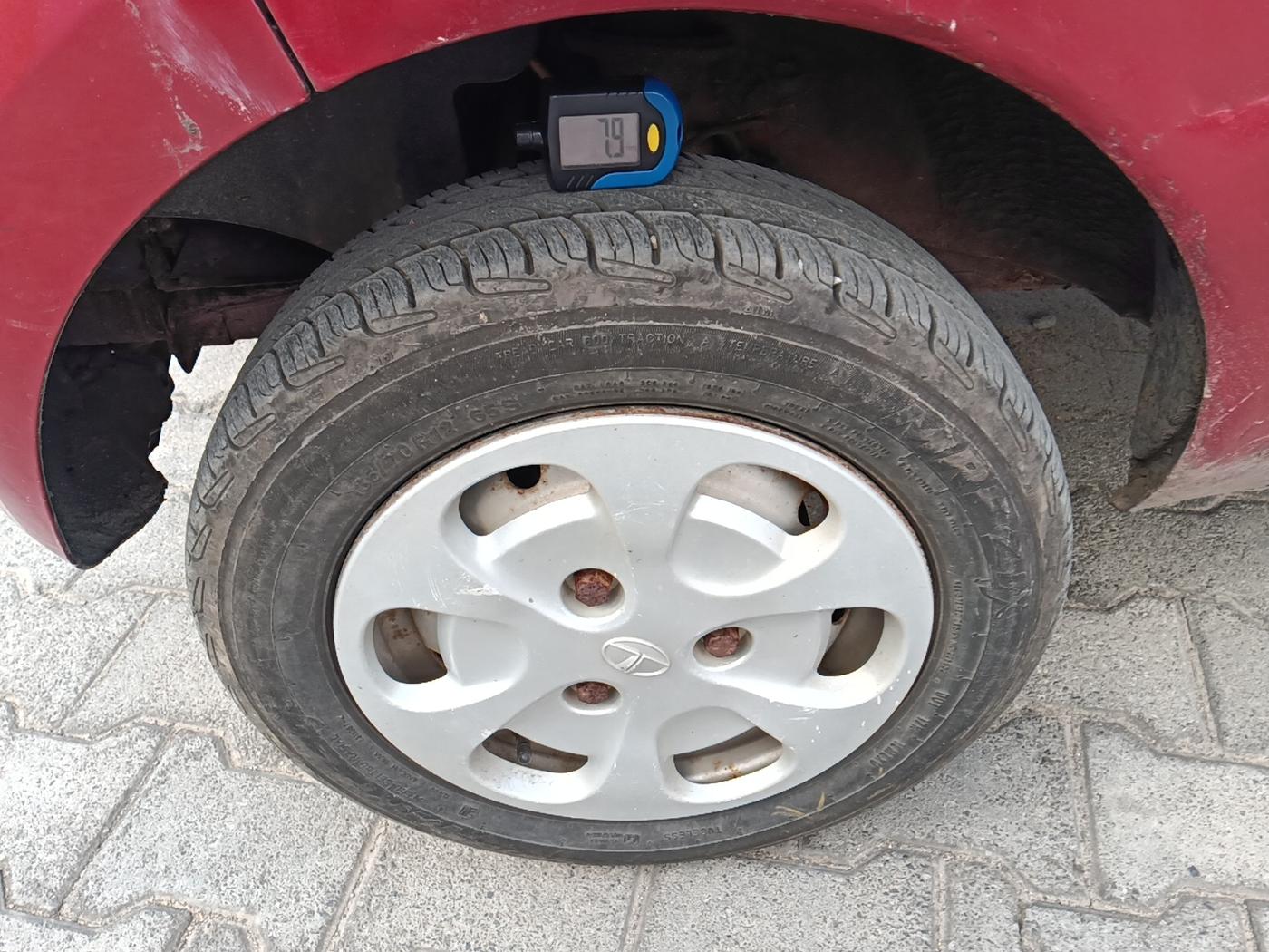 2017 Tata Nano TWIST XTA, Petrol, Automatic, 16,381 km, tyre