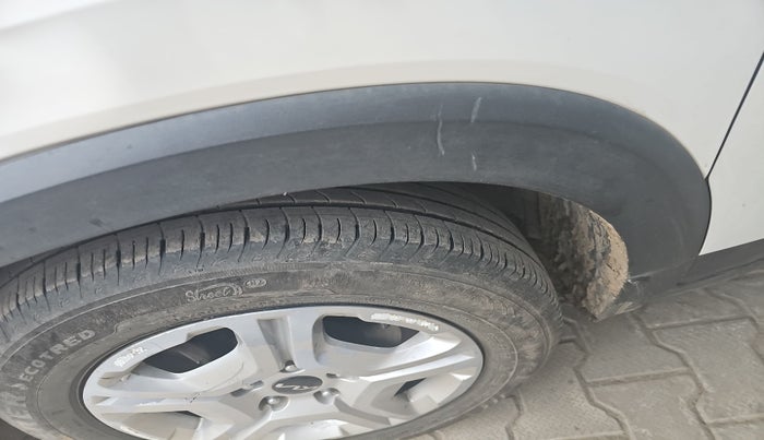 2021 KIA SONET HTK 1.2, Petrol, Manual, 1,19,804 km, tyre