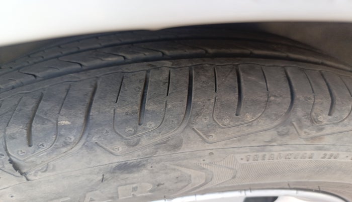 2012 Hyundai i20 SPORTZ 1.4 CRDI, Diesel, Manual, 1,44,728 km, tyre