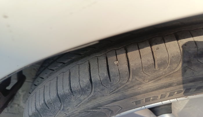 2012 Hyundai i20 SPORTZ 1.4 CRDI, Diesel, Manual, 1,44,728 km, tyre