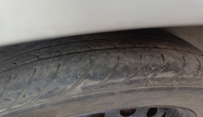 2012 Hyundai i20 SPORTZ 1.4 CRDI, Diesel, Manual, 1,44,728 km, tyre