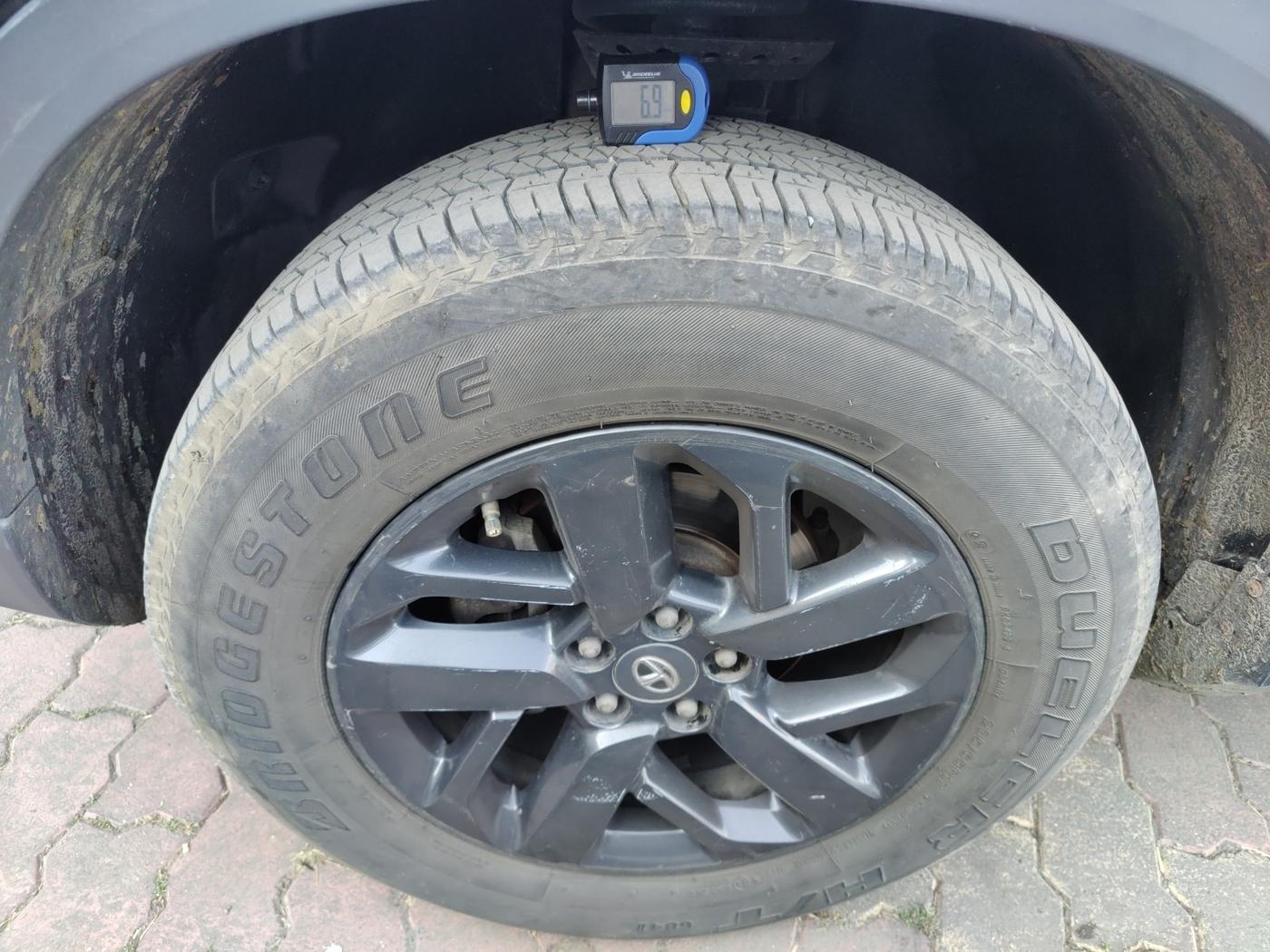 2020 Tata Harrier XZA PLUS 2.0L DARK EDITION, Diesel, Automatic, 94,224 km, tyre