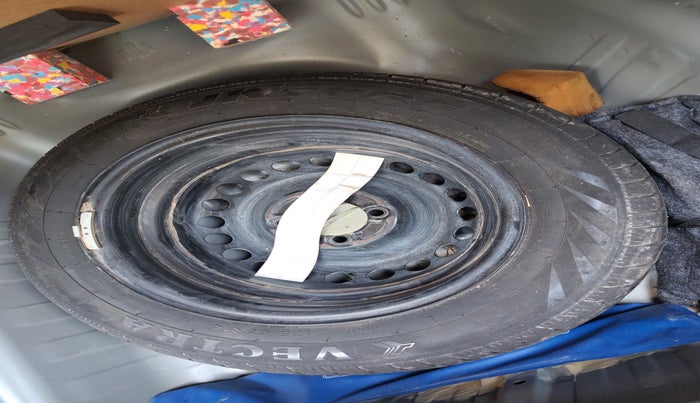 2023 Honda Amaze 1.2L I-VTEC S, Petrol, Manual, 14,900 km, tyre