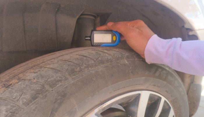 2021 Maruti Dzire VXI, Petrol, Manual, 52,388 km, tyre