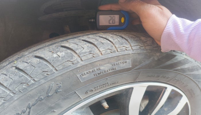 2021 Maruti Dzire VXI, Petrol, Manual, 52,388 km, tyre