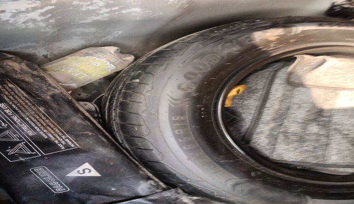 2023 Hyundai Verna SX (O) 1.5 TURBO DCT DUAL TONE, Petrol, Automatic, 67,821 km, tyre