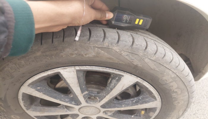 2013 Tata Indica Vista ZX QUADRAJET, Diesel, Manual, 1,43,934 km, tyre