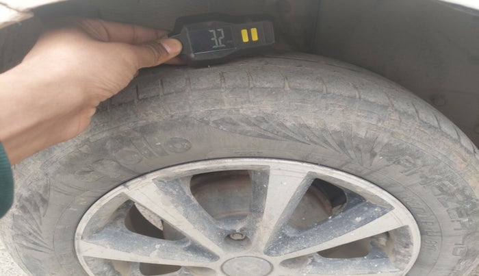 2013 Tata Indica Vista ZX QUADRAJET, Diesel, Manual, 1,43,934 km, tyre