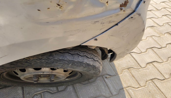 2012 Hyundai Eon D-LITE+, Petrol, Manual, 1,24,913 km, tyre