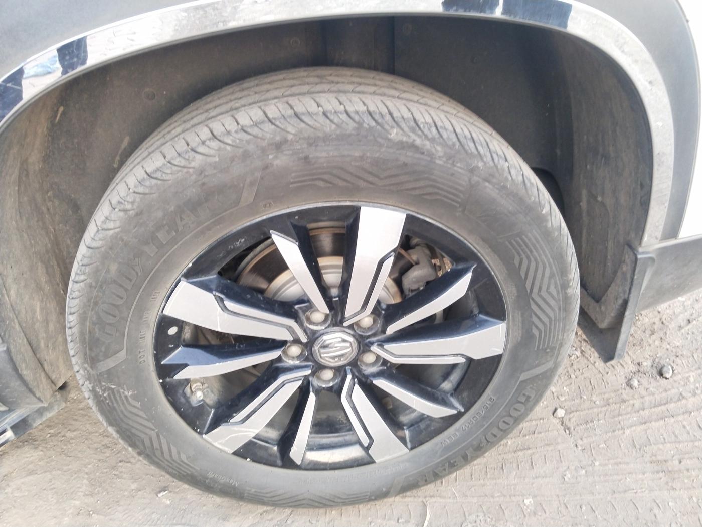 2020 MG HECTOR SHARP 2.0 DIESEL, Diesel, Manual, 78,411 km, tyre