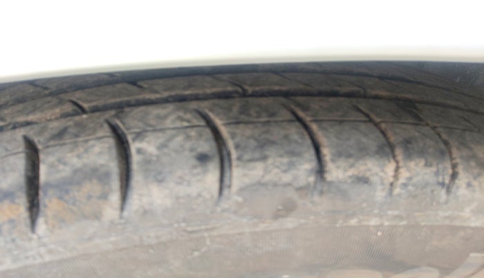 2014 Hyundai Grand i10 SPORTZ 1.2 KAPPA VTVT, Petrol, Manual, 95,982 km, tyre