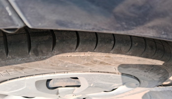 2021 Tata Tiago XT (O) PETROL, Petrol, Manual, 45,002 km, tyre