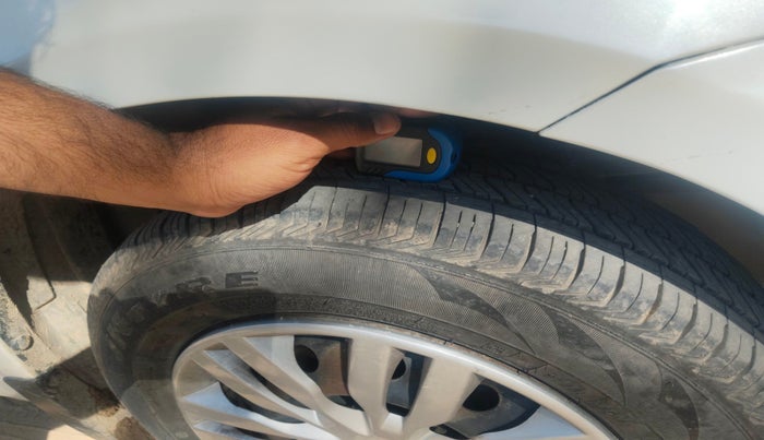 2016 Maruti Swift VXI, Petrol, Manual, 73,398 km, tyre