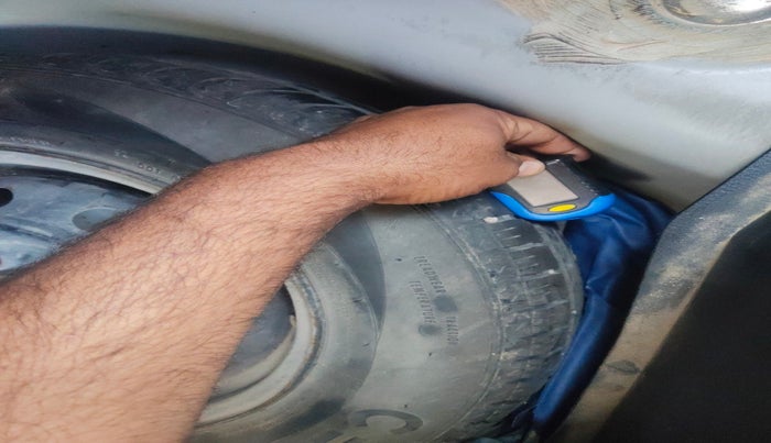 2016 Maruti Swift VXI, Petrol, Manual, 73,398 km, tyre