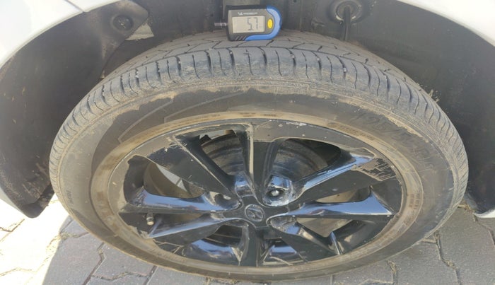 2015 Hyundai Elite i20 ASTA 1.4 CRDI, Diesel, Manual, 1,58,050 km, tyre