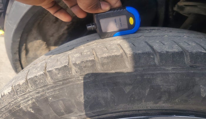 2019 Tata NEXON XT PLUS PETROL, Petrol, Manual, 1,00,115 km, tyre