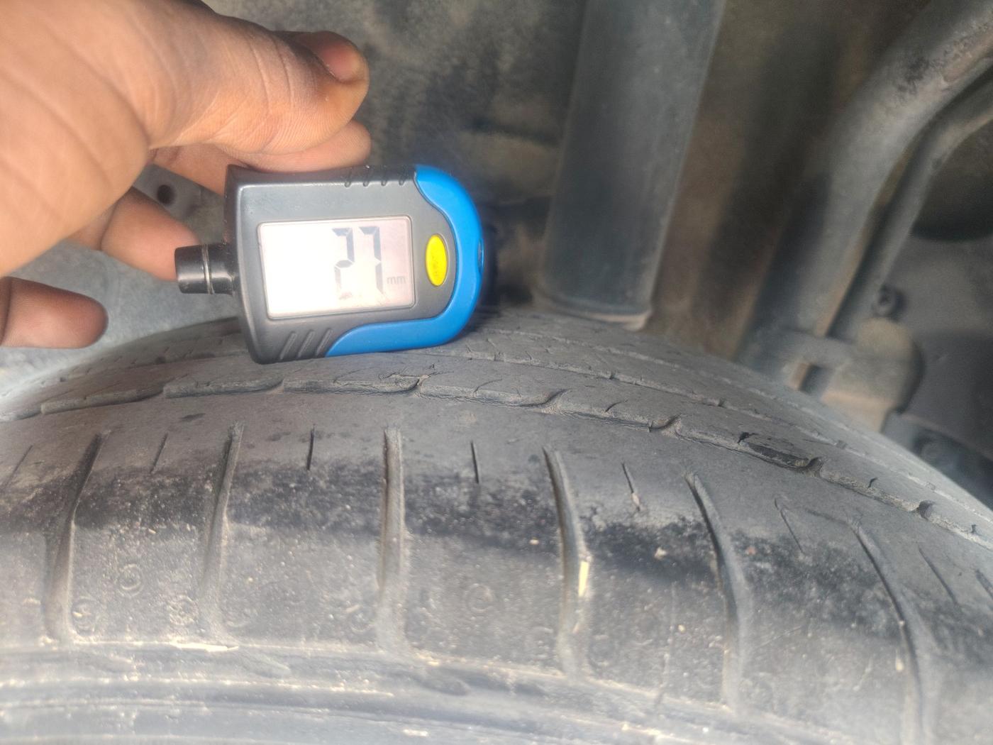 2019 Tata NEXON XT PLUS PETROL, Petrol, Manual, 1,00,115 km, tyre