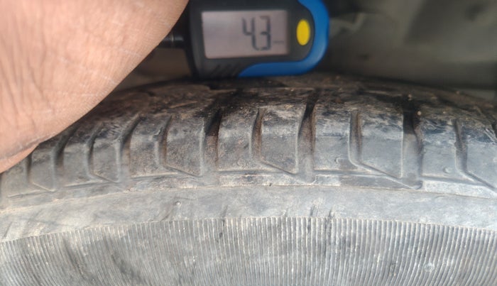 2017 Ford Figo Aspire TITANIUM1.5 DIESEL, Diesel, Manual, 1,12,828 km, tyre