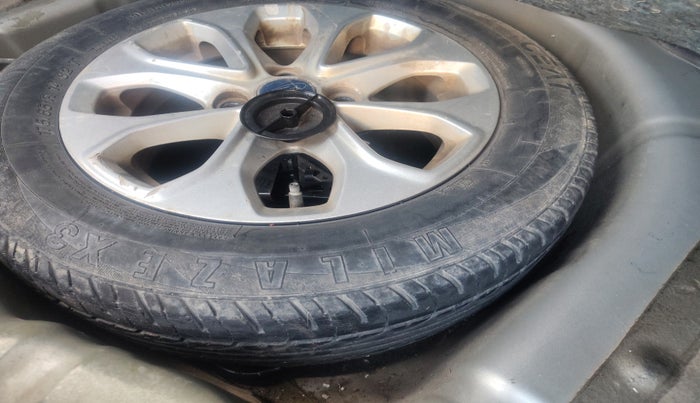 2017 Ford Figo Aspire TITANIUM1.5 DIESEL, Diesel, Manual, 1,12,828 km, tyre