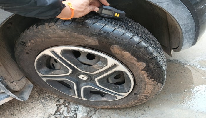 2019 Tata NEXON KRAZ MT DIESEL, Diesel, Manual, 91,235 km, tyre