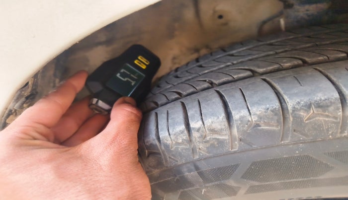 2021 Maruti New Wagon-R LXI CNG 1.0, Petrol, Manual, 1,33,402 km, tyre