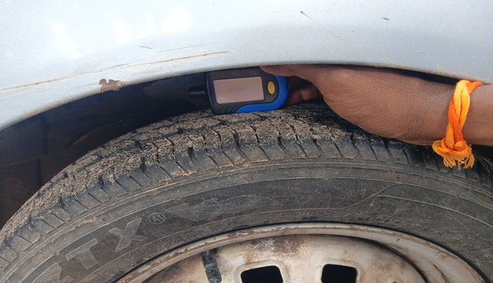 2011 Chevrolet Spark LS 1.0 LPG, Petrol, Manual, 95,783 km, tyre