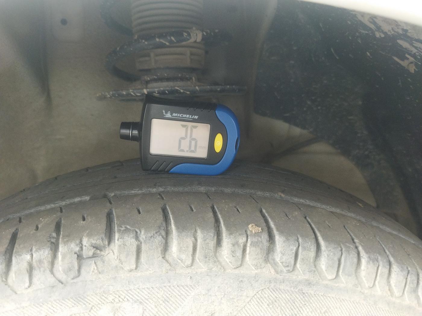 2020 Maruti Dzire VXI, Petrol, Manual, 64,680 km, tyre