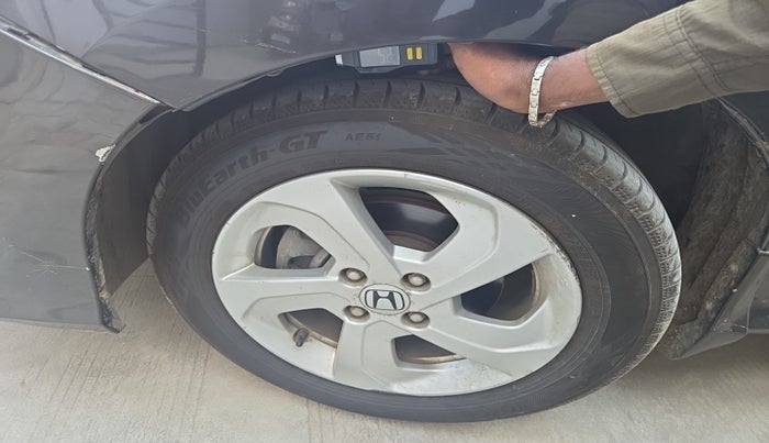 2015 Honda City 1.5L I-DTEC V, Diesel, Manual, 1,08,348 km, tyre