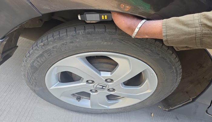 2015 Honda City 1.5L I-DTEC V, Diesel, Manual, 1,08,348 km, tyre