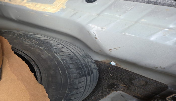 2015 Honda City 1.5L I-DTEC V, Diesel, Manual, 1,08,348 km, tyre