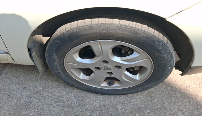 2016 Renault Lodgy 110 PS RXZ 8 STR, Diesel, Manual, 1,41,550 km, tyre