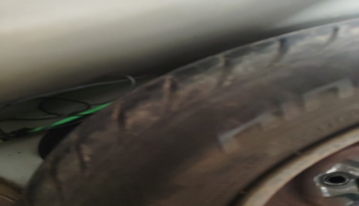 2011 Chevrolet Spark LT 1.0, Petrol, Manual, 2 km, tyre