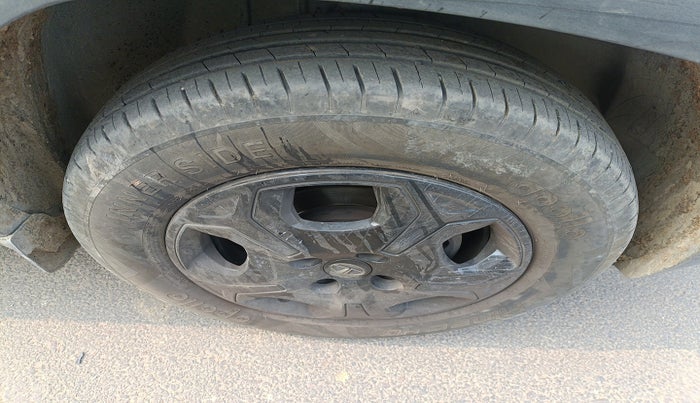 2023 Tata PUNCH ACCOMPLISHED MT, Petrol, Manual, 45,591 km, tyre