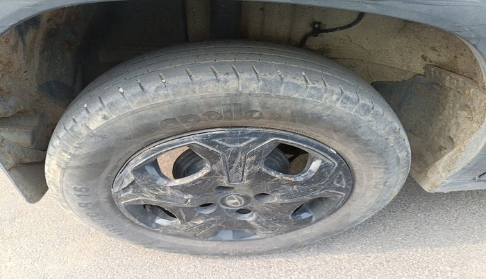 2023 Tata PUNCH ACCOMPLISHED MT, Petrol, Manual, 45,591 km, tyre