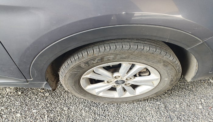 2017 Hyundai Creta S PLUS 1.4 DIESEL, Diesel, Manual, 1,19,817 km, tyre