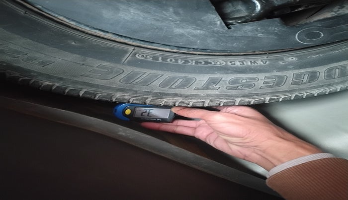 2010 Hyundai i10 MAGNA 1.2, Petrol, Manual, 45,460 km, tyre