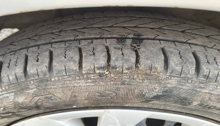 2016 Hyundai Grand i10 SPORTZ 1.2 KAPPA VTVT, Petrol, Manual, 96,793 km, tyre