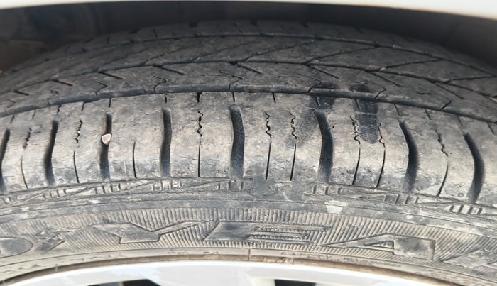 2016 Hyundai Grand i10 SPORTZ 1.2 KAPPA VTVT, Petrol, Manual, 96,793 km, tyre