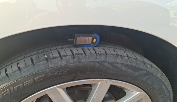 2018 Volkswagen Vento HIGHLINE 1.5 AT, Diesel, Automatic, 1,52,673 km, tyre