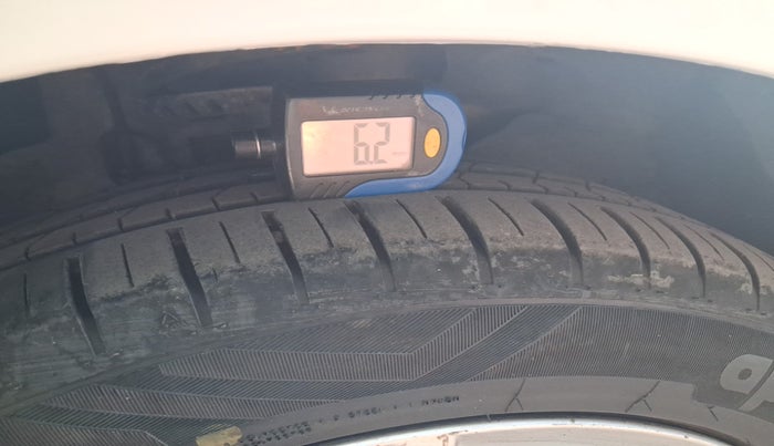 2018 Volkswagen Vento HIGHLINE 1.5 AT, Diesel, Automatic, 1,52,673 km, tyre