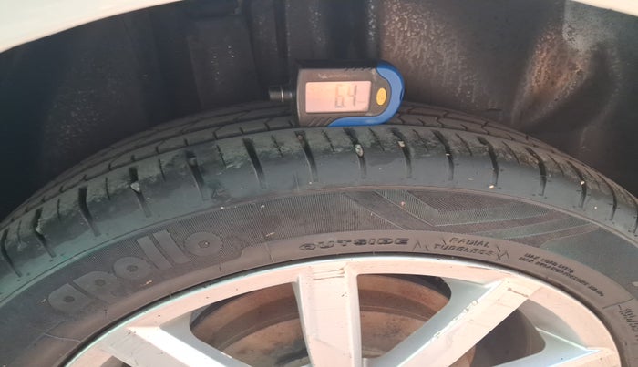 2018 Volkswagen Vento HIGHLINE 1.5 AT, Diesel, Automatic, 1,52,673 km, tyre