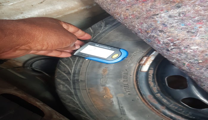 2012 Ford Figo EXI 1.4 DIESEL, Diesel, Manual, 1,61,726 km, tyre