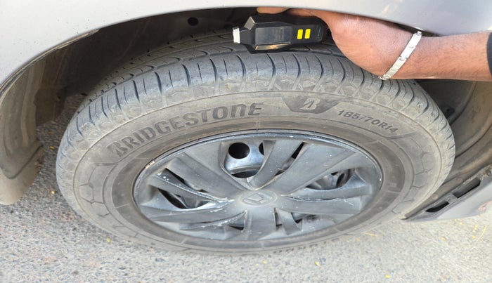 2020 Honda Amaze 1.2L I-VTEC S, Petrol, Manual, 76,369 km, tyre