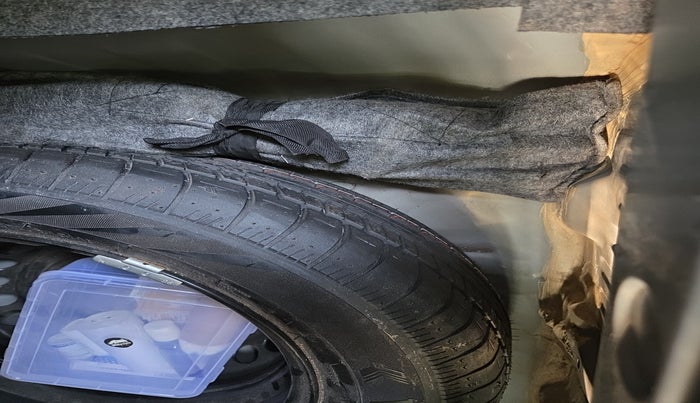 2020 Honda Amaze 1.2L I-VTEC S, Petrol, Manual, 76,369 km, tyre