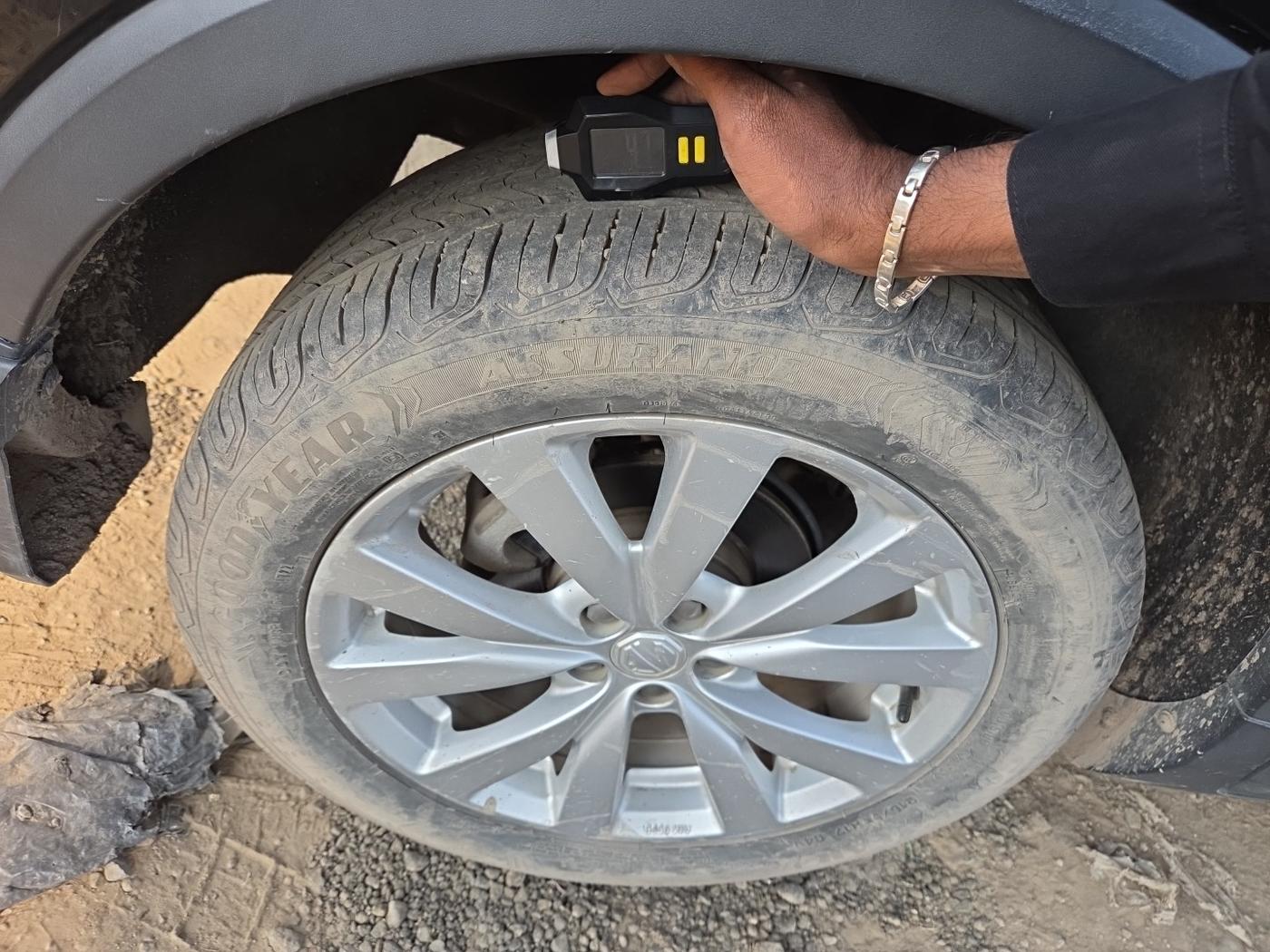 2022 MG ASTOR SUPER 1.5 MT, Petrol, Manual, 22,126 km, tyre