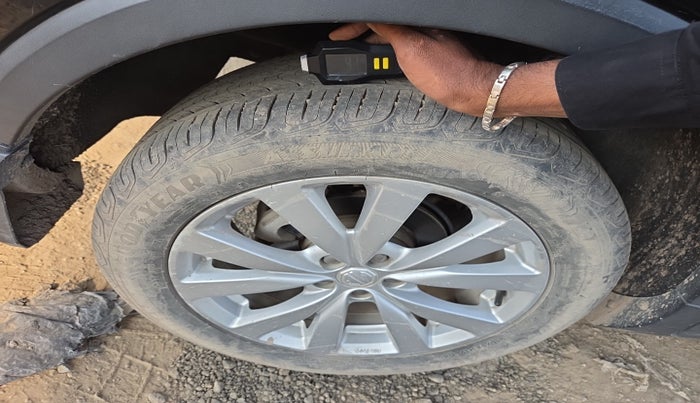 2022 MG ASTOR SUPER 1.5 MT, Petrol, Manual, 22,126 km, tyre