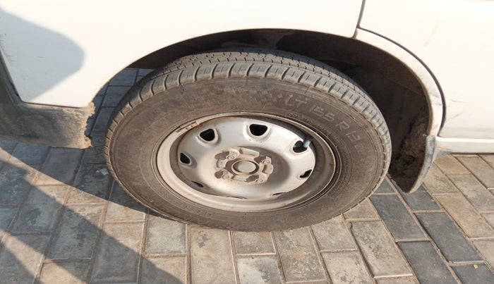 2017 Maruti Eeco 5 STR WITH A/C+HTR, Petrol, Manual, 56,802 km, tyre