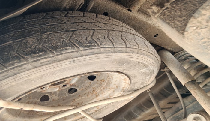 2017 Maruti Eeco 5 STR WITH A/C+HTR, Petrol, Manual, 56,802 km, tyre