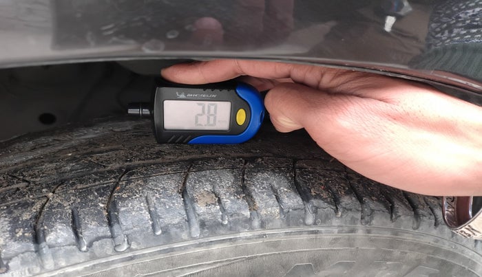 2015 Honda Jazz 1.2L I-VTEC V, Petrol, Manual, 80,226 km, tyre